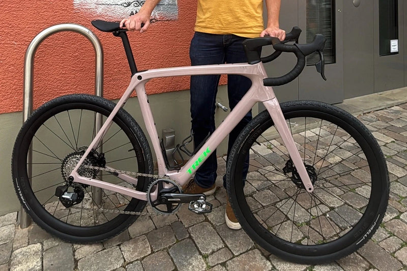 TREK Checkmate P1